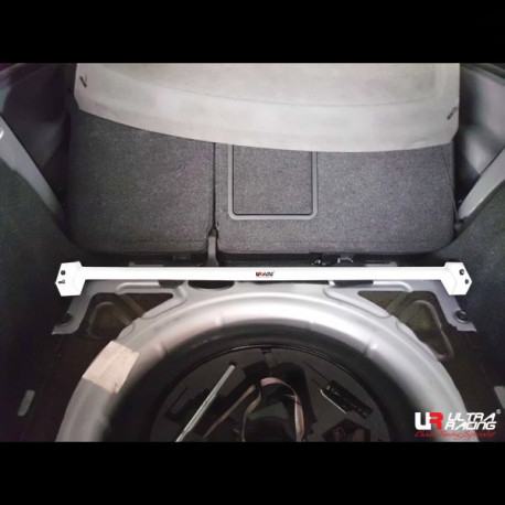 Rozpery VW Golf 5 (incl GTI) UltraRacing 2-bodová Vrchná rozpera/rozperná tyč zadných tlmičov | race-shop.sk