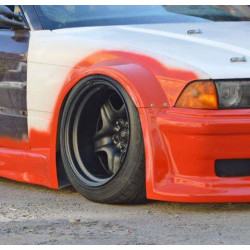 RACES predné blatníky pre BMW E36 Coupe