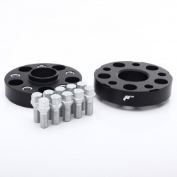 Rozširovacie podložky (sada 2ks) JAPAN RACING (so závitom) - 30mm, 5x112, 66,5mm
