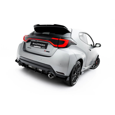 Body kit a vizuálne doplnky Street Pro Rear Diffuser Toyota GR Yaris Mk4 Facelift (black-red) | race-shop.sk