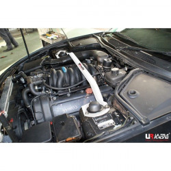 Jaguar XK8 4.0 98+ UltraRacing 2-bodové Vrchná rozpera/rozperná tyč predných tlmičov